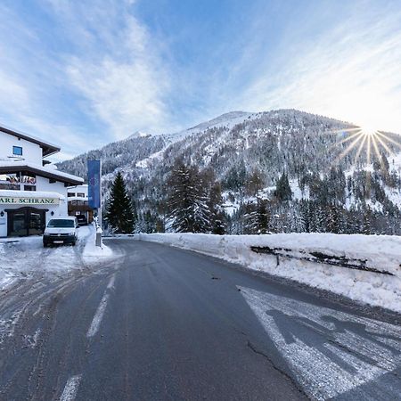 Hotel Karl Schranz 장크트안톤암아를베르크 외부 사진