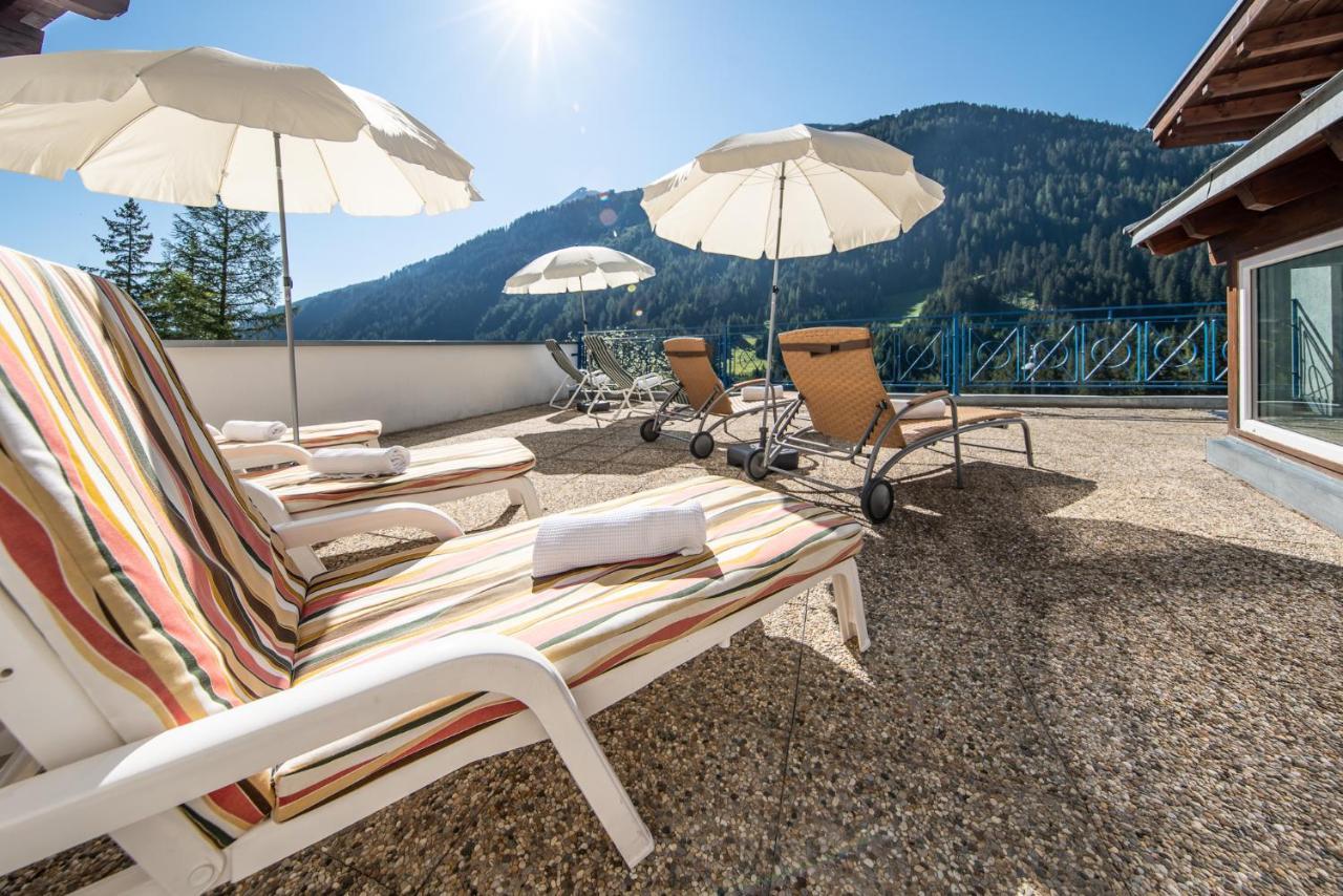 Hotel Karl Schranz 장크트안톤암아를베르크 외부 사진