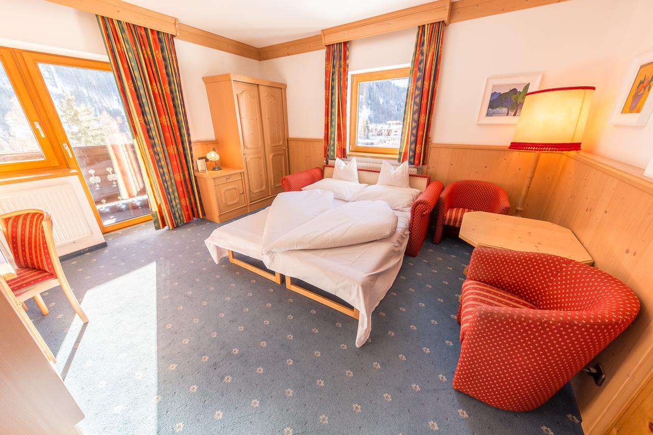 Hotel Karl Schranz 장크트안톤암아를베르크 외부 사진