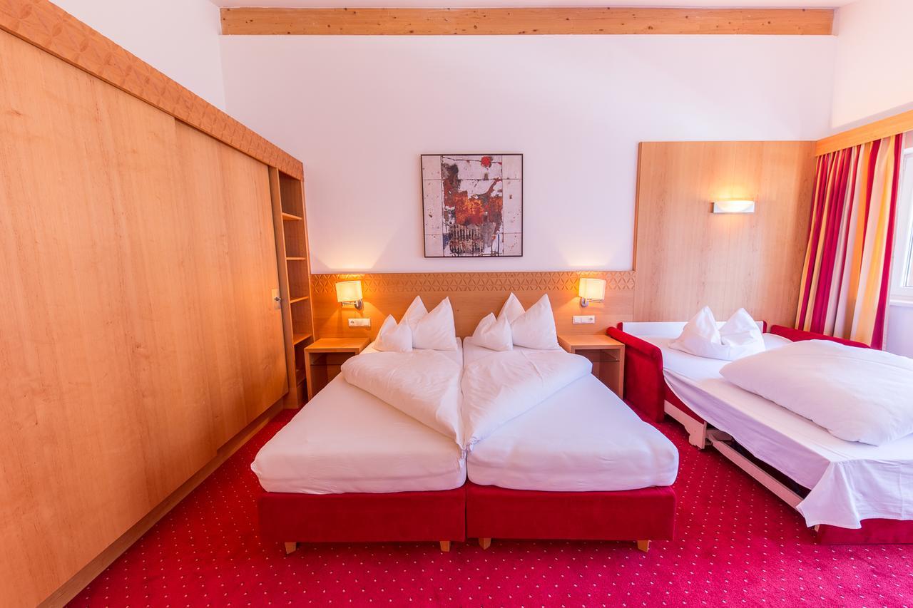 Hotel Karl Schranz 장크트안톤암아를베르크 외부 사진