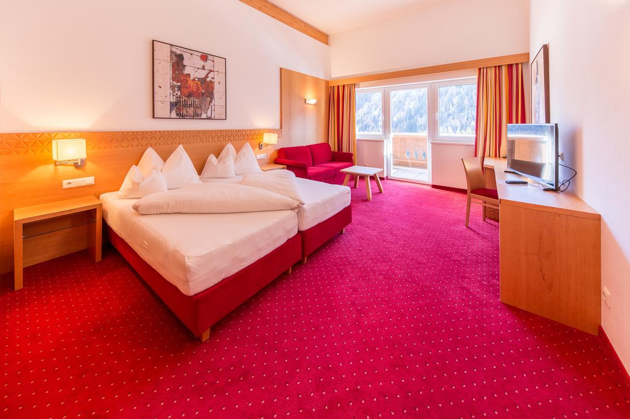Hotel Karl Schranz 장크트안톤암아를베르크 외부 사진
