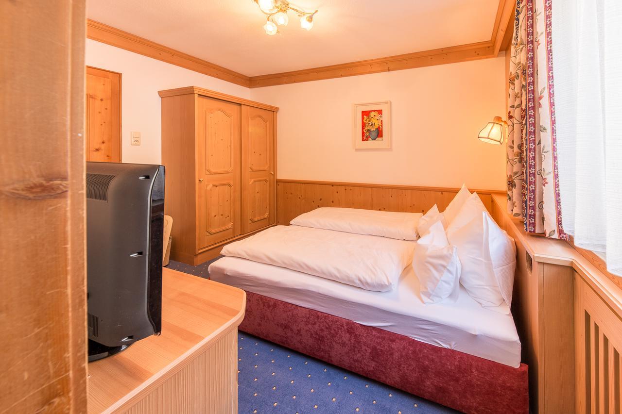 Hotel Karl Schranz 장크트안톤암아를베르크 외부 사진